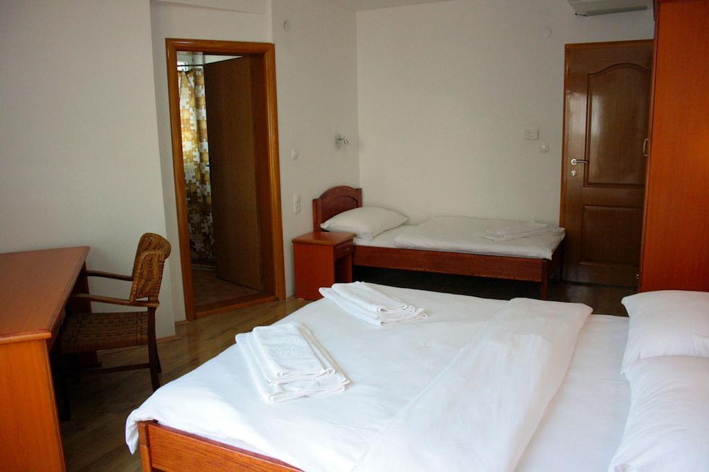 Hotel Bagaric -Ispod Brda Ukazanja Adress Kraljice Mira 56 Bijakovci Medugorje Ngoại thất bức ảnh