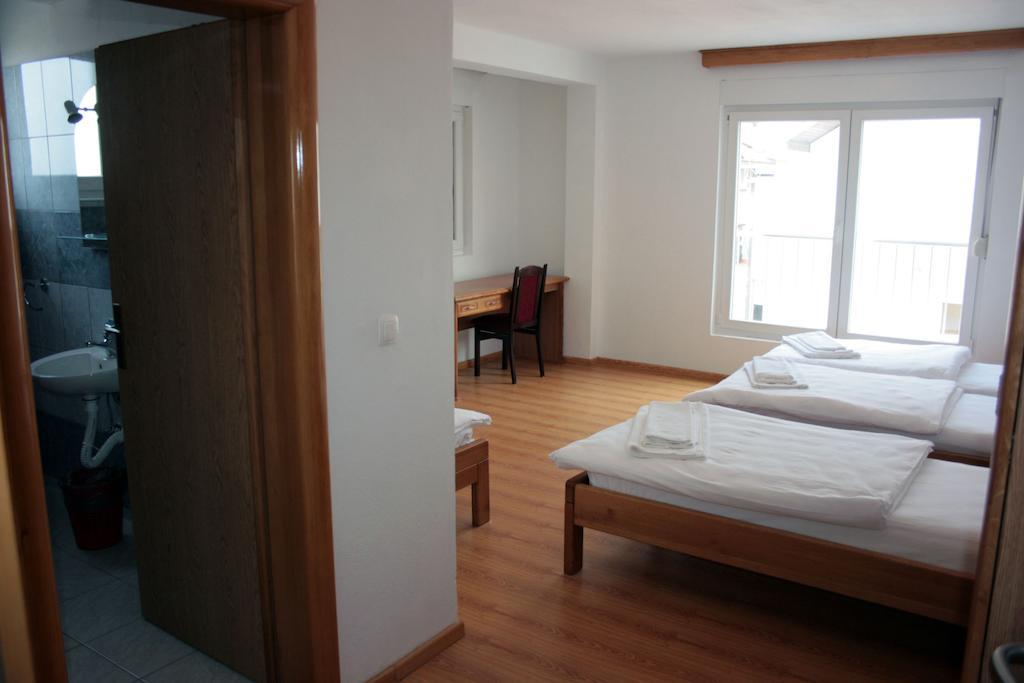 Hotel Bagaric -Ispod Brda Ukazanja Adress Kraljice Mira 56 Bijakovci Medugorje Ngoại thất bức ảnh